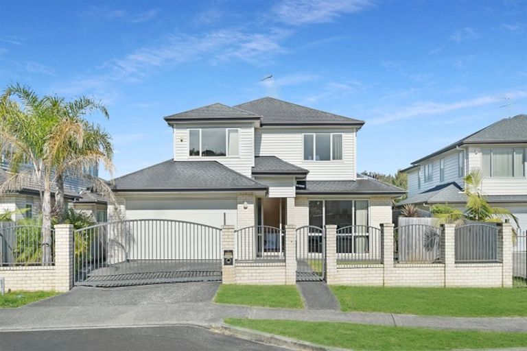 Photo of property in 5 Mulroy Place, Pinehill, Auckland, 0632