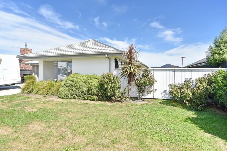 Photo of property in 56 Koura Drive, Rangiora, 7400