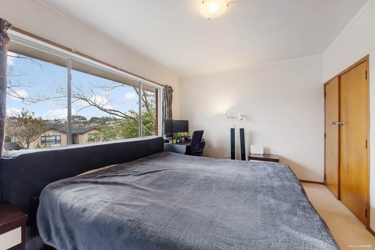 Photo of property in 48 Woodstock Road, Forrest Hill, Auckland, 0620