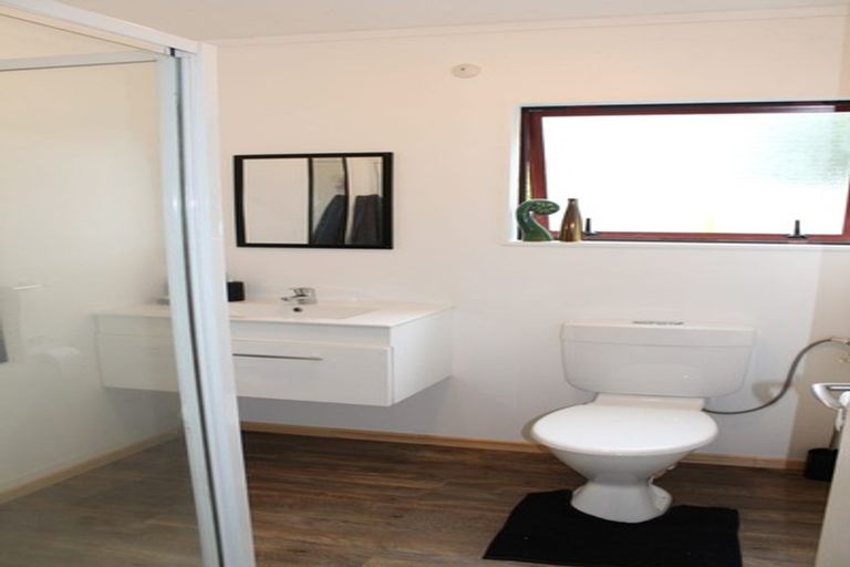 Photo of property in 479 Albert Street, Coromandel, 3506