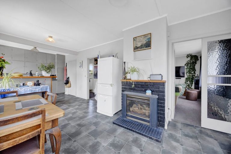 Photo of property in 130 Miranda Street, Stratford, 4332