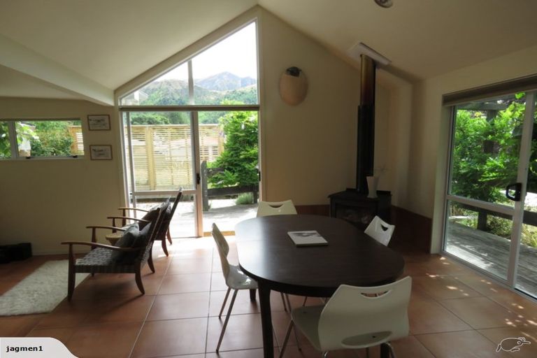 Photo of property in 10 Criterion Street, Arrowtown, 9302