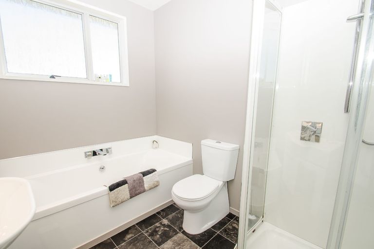 Photo of property in 2 Estuary Crescent, Fairfield, Dunedin, 9018