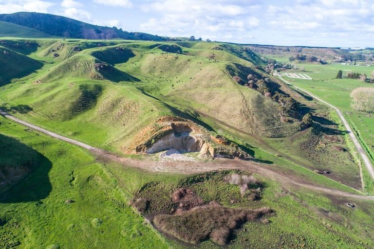 Photo of property in 584 Otamarakau Valley Road, Pukehina, Te Puke, 3186