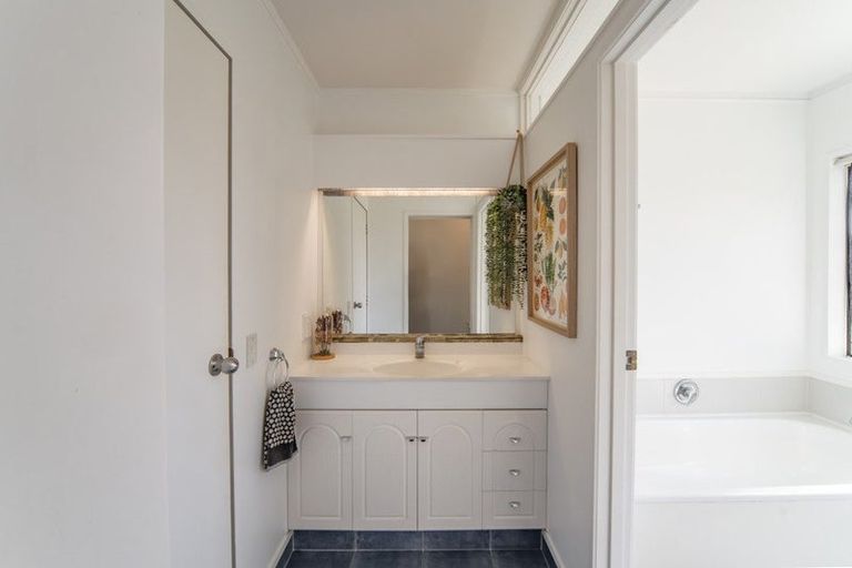 Photo of property in 14 Halyard Close, Flagstaff, Hamilton, 3210