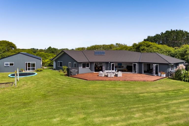 Photo of property in 590c Frankley Road, Hurworth, New Plymouth, 4371