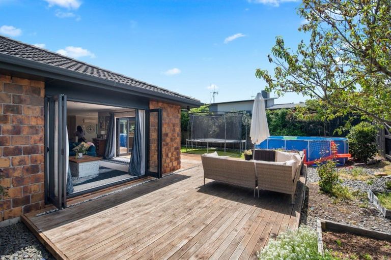 Photo of property in 14 Compton Grove, Huntington, Hamilton, 3210