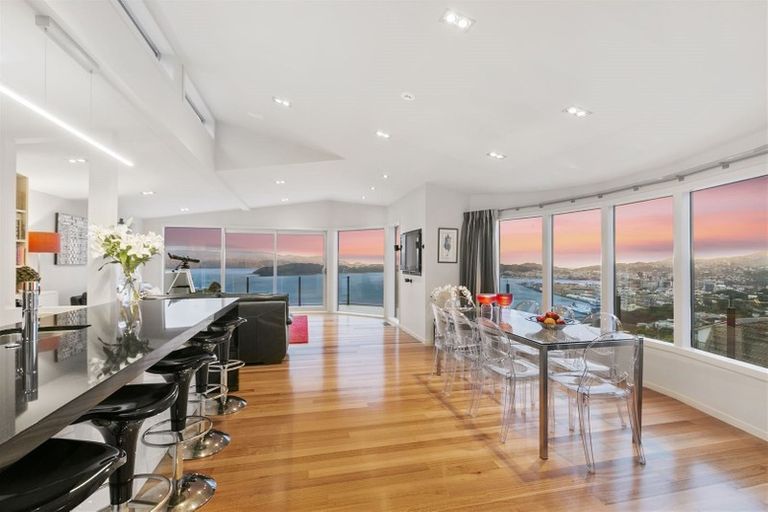 Photo of property in 99 Jubilee Road, Khandallah, Wellington, 6035