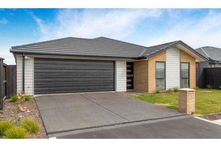 Photo of property in 16 Hannington Way, Rolleston, 7615