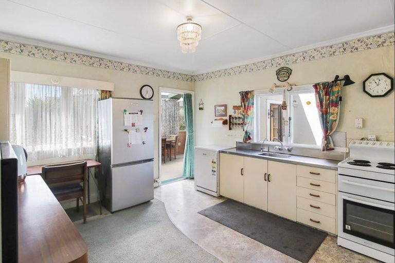 Photo of property in 16 Seabury Avenue, Foxton Beach, Foxton, 4815