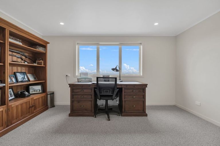 Photo of property in 114 Kaitemako Road South, Ohauiti, Tauranga, 3173