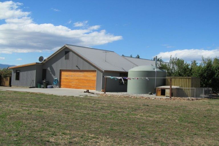 Photo of property in 442 Letts Gully Road, Letts Gully, Alexandra, 9393