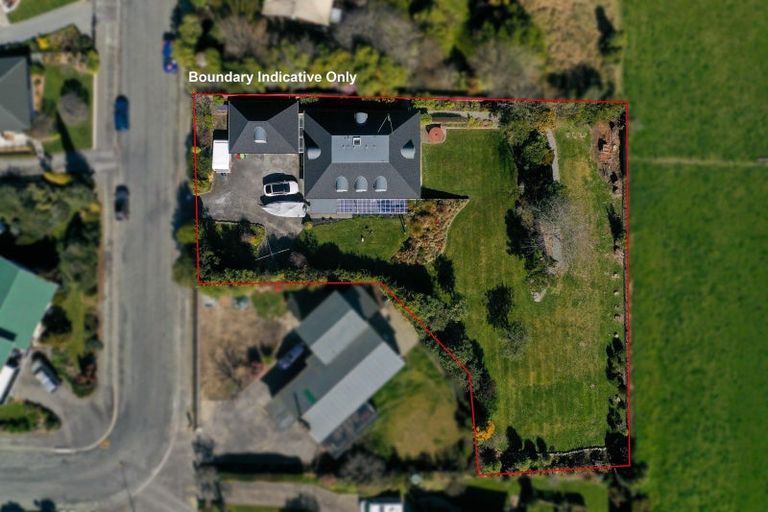 Photo of property in 11 Hillview Place, Pleasant Point, 7903