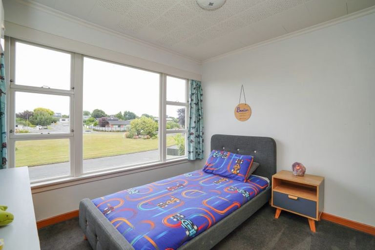 Photo of property in 22 Cruickshank Crescent, Rosedale, Invercargill, 9810