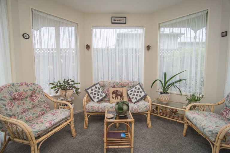 Photo of property in 2/2a Chalmers Street, Highfield, Timaru, 7910