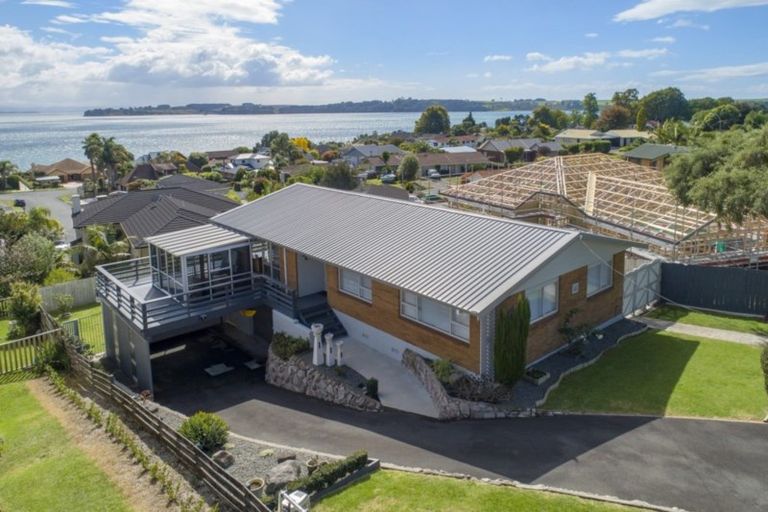 Photo of property in 12 Vivian Drive, Omokoroa, 3114