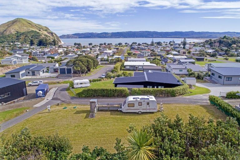 Photo of property in 13b Puka Place, Mahia, 4198