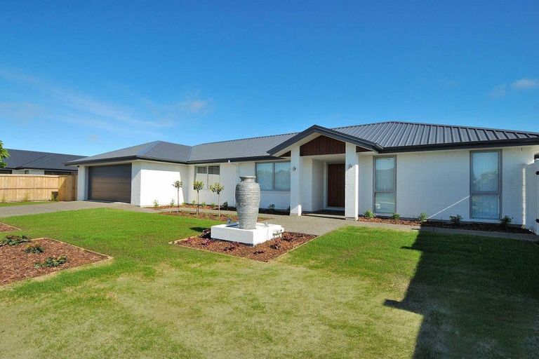 Photo of property in 2 Wearing Place, Kaiapoi, 7630
