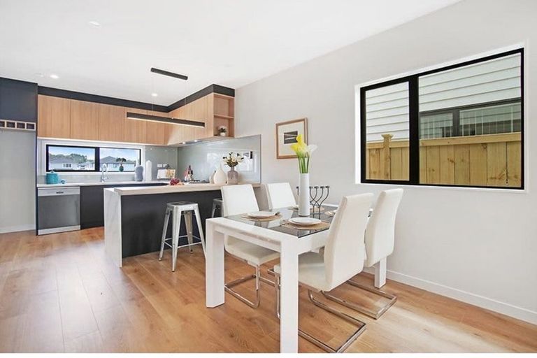 Photo of property in 14 Laquinta Place, Flat Bush, Auckland, 2019