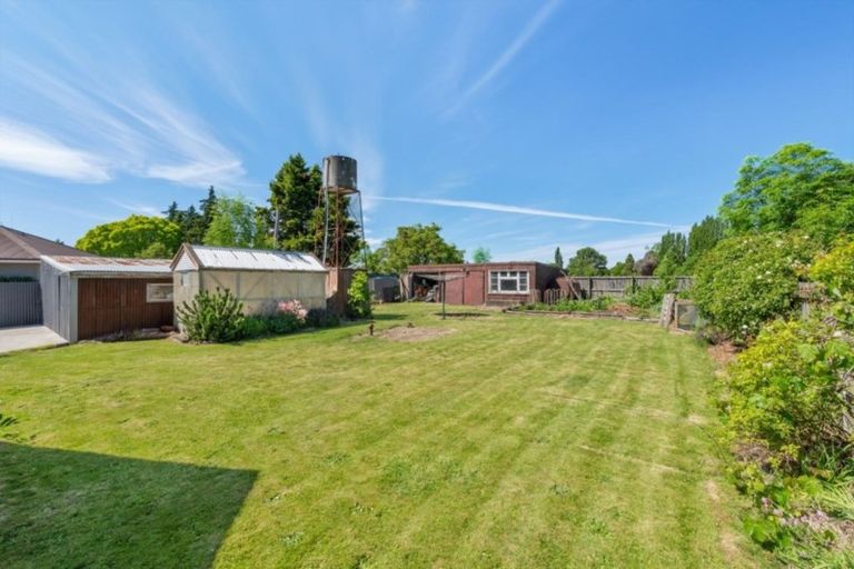 Photo of property in 2577 Bealey Road, Hororata, 7572