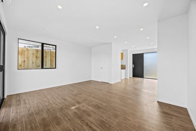 Photo of property in 164 Kerepi Street, Westgate, 0814