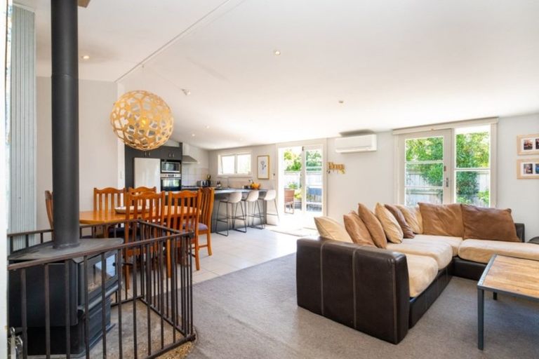 Photo of property in 72 Beach Road, Haumoana, 4102