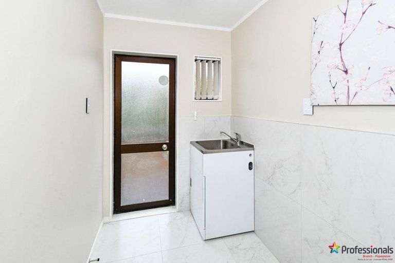 Photo of property in 18 Phoenix Place, Papatoetoe, Auckland, 2025