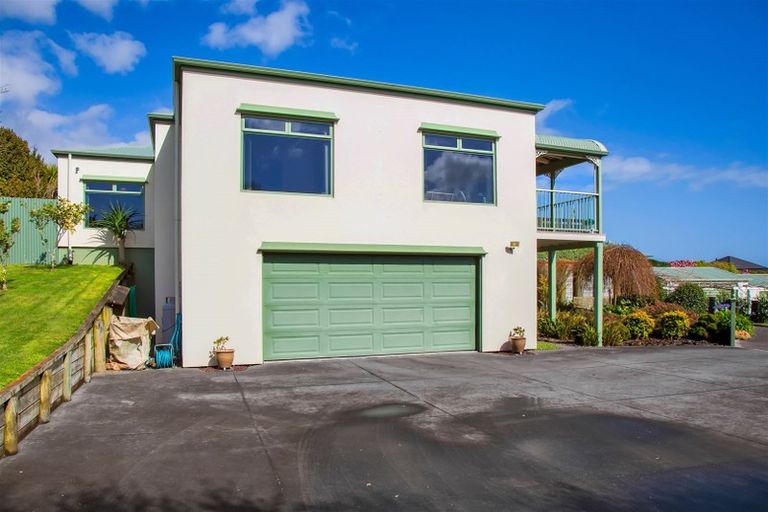 Photo of property in 104b Queens Road, Glen Avon, New Plymouth, 4312