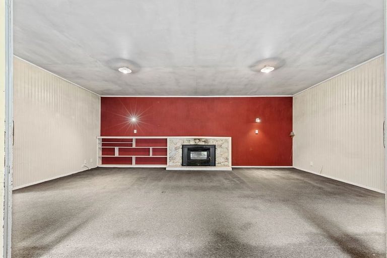 Photo of property in 1252 Devon Road, Sentry Hill, New Plymouth, 4373