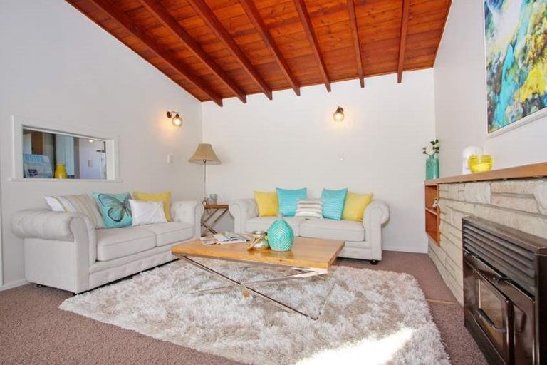 Photo of property in 30 Rothery Road, Hillpark, Auckland, 2102