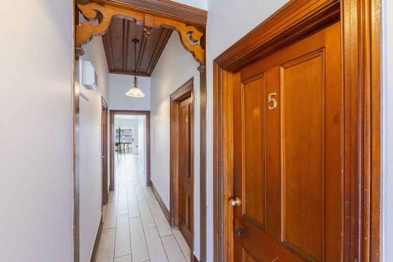 Photo of property in 151 Wellesley Road, Napier South, Napier, 4110