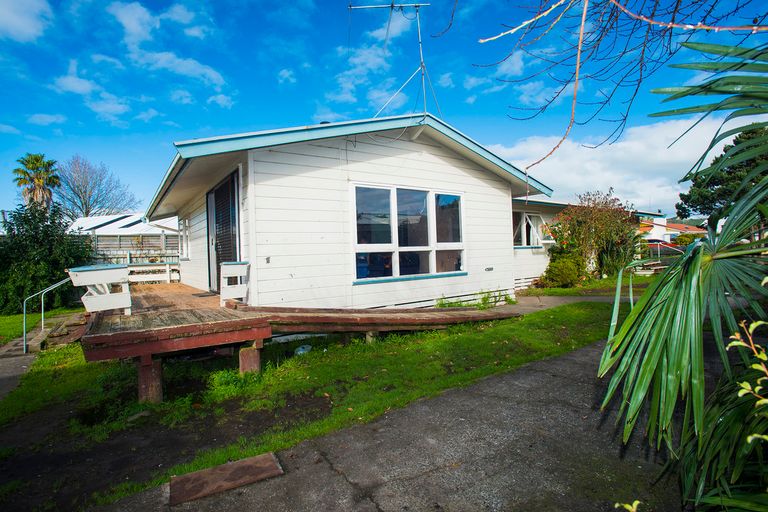 Photo of property in 14 Owen Road, Inner Kaiti, Gisborne, 4010