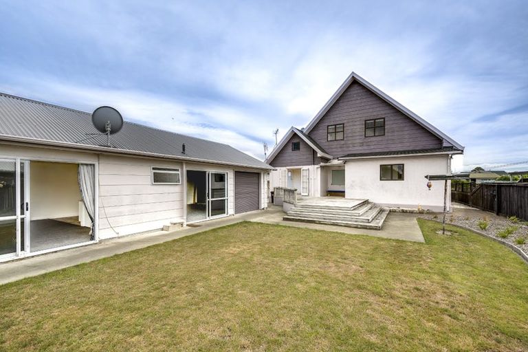Photo of property in 32 Auckland Road, Greenmeadows, Napier, 4112