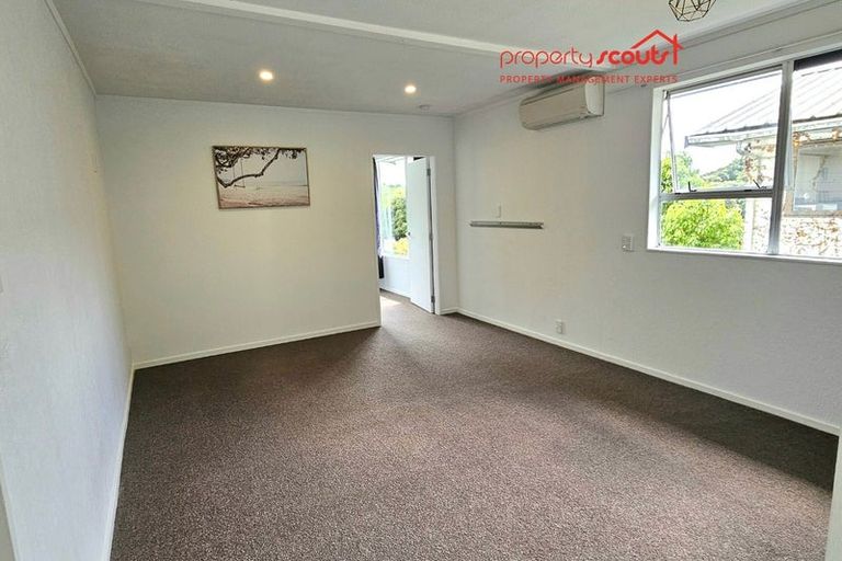 Photo of property in 19 Mamaku Street, Paraparaumu, 5032