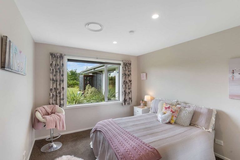 Photo of property in 1378 Poyntzs Road, West Eyreton, Rangiora, 7475