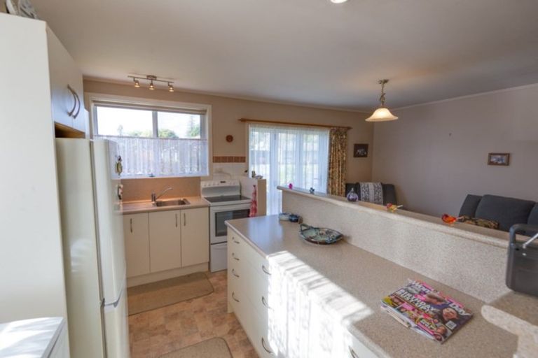 Photo of property in 35 Walnut Place, Tokoroa, 3420