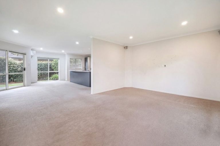 Photo of property in 12b Elliot Street, Howick, Auckland, 2014