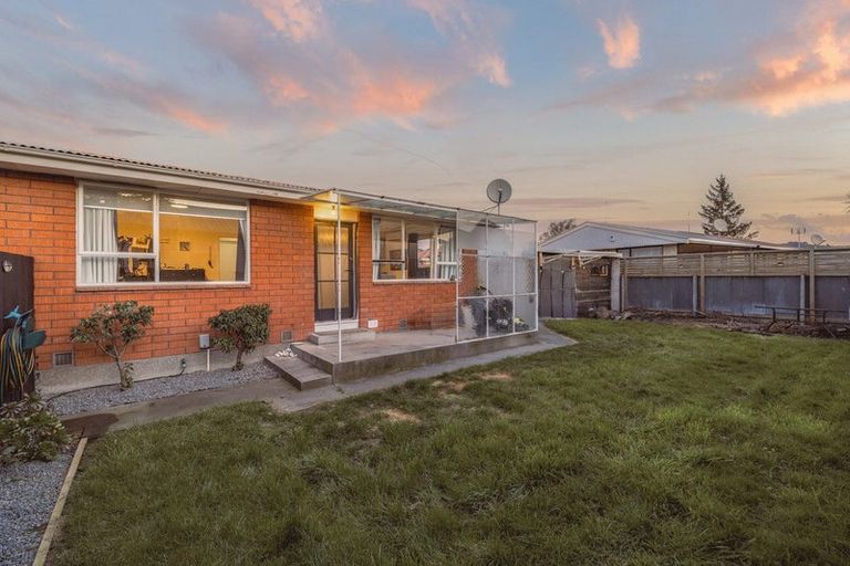Photo of property in 2/430 Ferry Road, Woolston, Christchurch, 8023