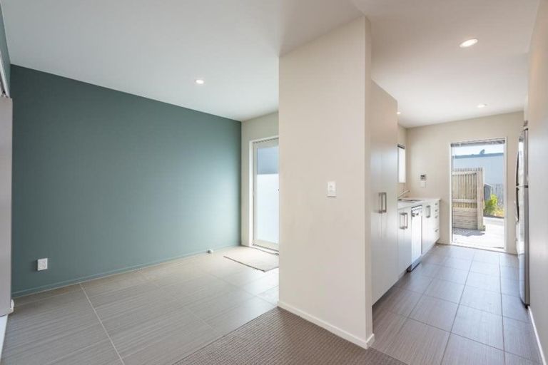 Photo of property in 36h Erlestoke Crescent, Churton Park, Wellington, 6037