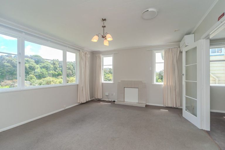 Photo of property in 6 Curtis Street, Northland, Wellington, 6012