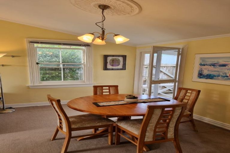 Photo of property in 9 Hastings Parade, Devonport, Auckland, 0624