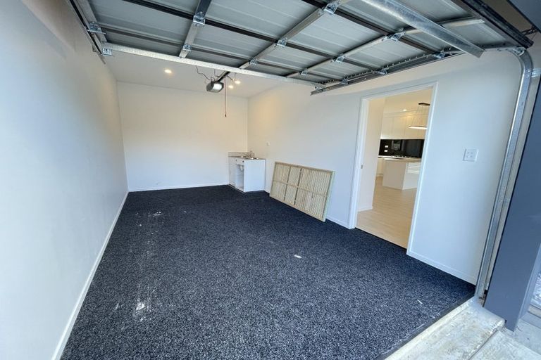 Photo of property in 13f Glendhu Road, Bayview, Auckland, 0629