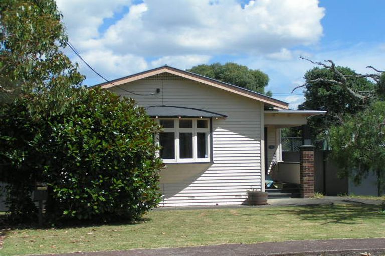 Photo of property in 2/5 Nelson Avenue, Northcote Point, Auckland, 0627