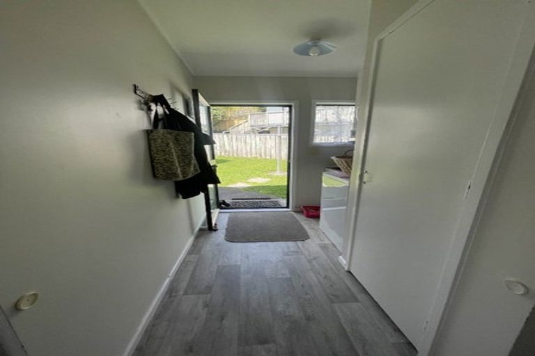 Photo of property in 50 Sungrove Rise, Sunnyvale, Auckland, 0612