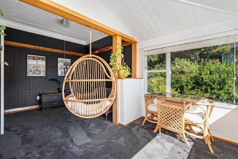 Photo of property in 102 Paremata Road, Paremata, Porirua, 5024