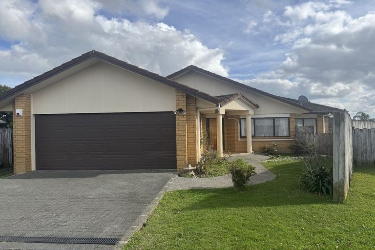 Photo of property in 42 Carisbrook Crescent, Papakura, 2110