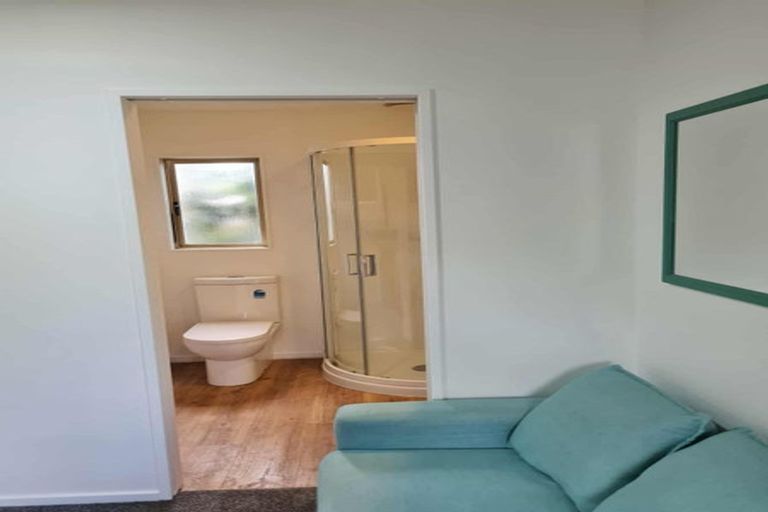 Photo of property in 28 Arataki Road, Havelock North, 4130