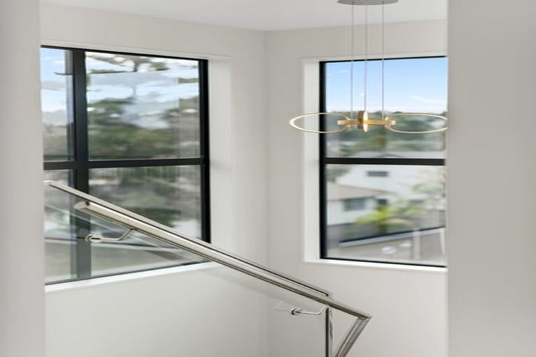 Photo of property in 5/125 Universal Drive, Henderson, Auckland, 0610