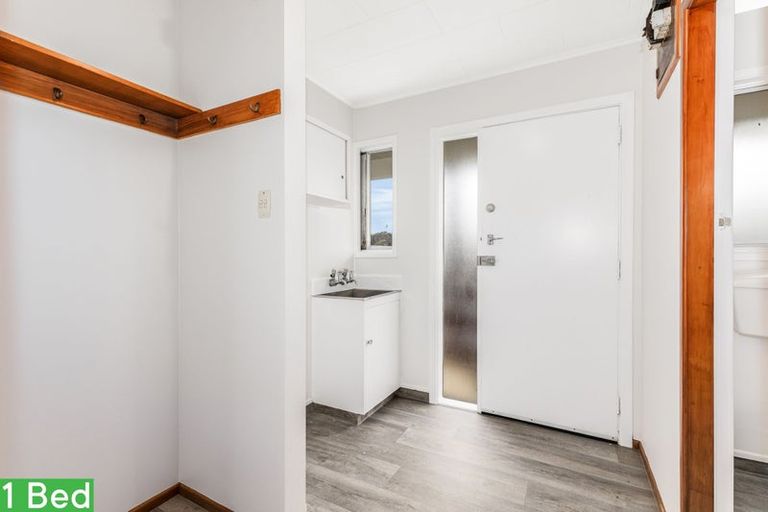 Photo of property in 1 Mana Avenue, Titahi Bay, Porirua, 5022