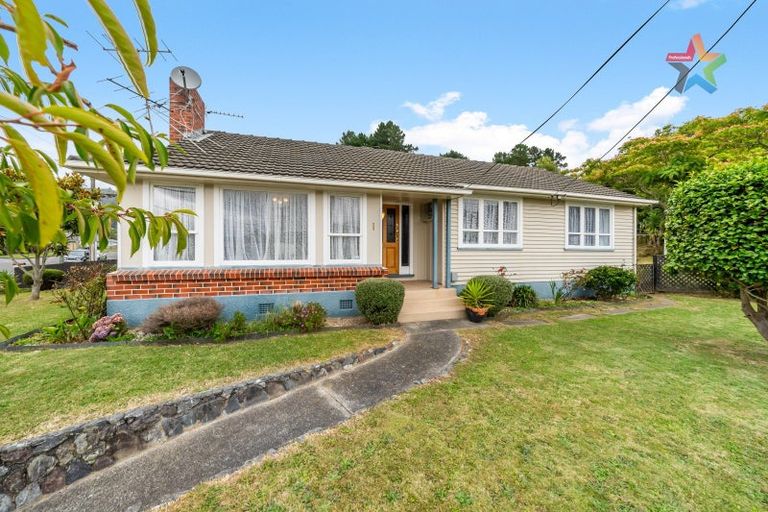Photo of property in 1 Delaney Drive, Stokes Valley, Lower Hutt, 5019